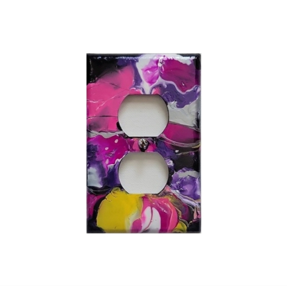 Hand Crafted Abstract Design Duplex Outlet Wall Plate